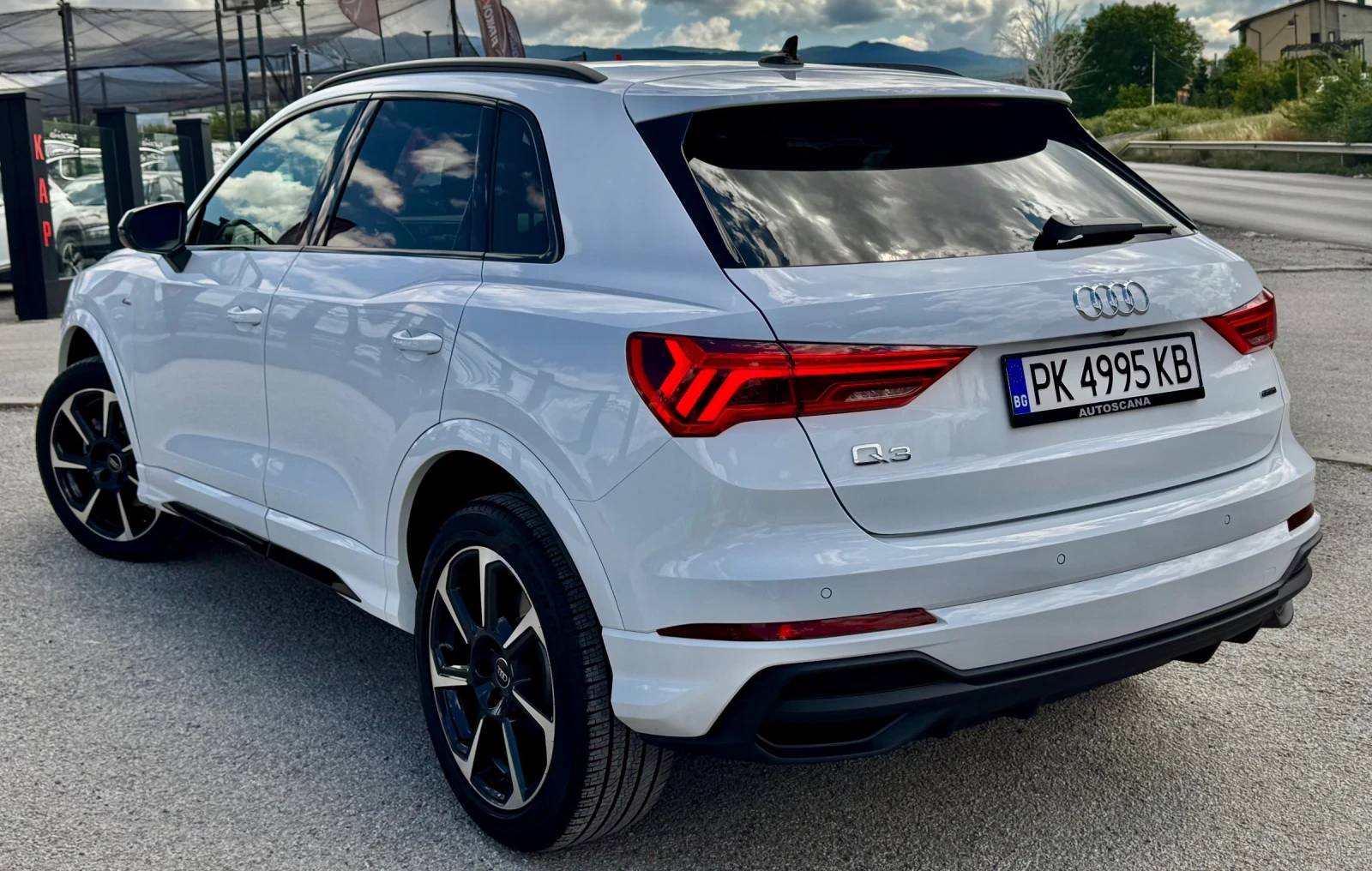 Audi Q3 S Line / 4500km - изображение 5