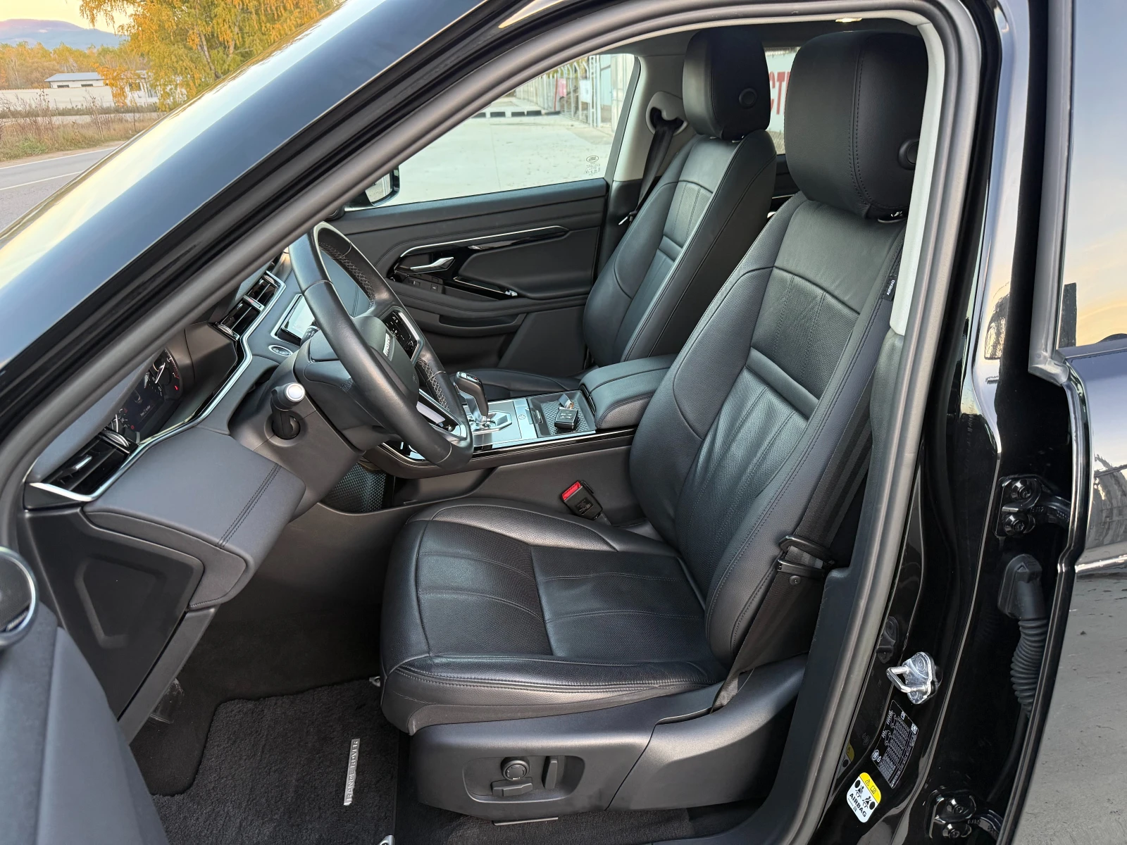 Land Rover Range Rover Evoque 2.0Si4 AWD/Hybrid/118000км/Навигация/Камера/Лизинг - изображение 9