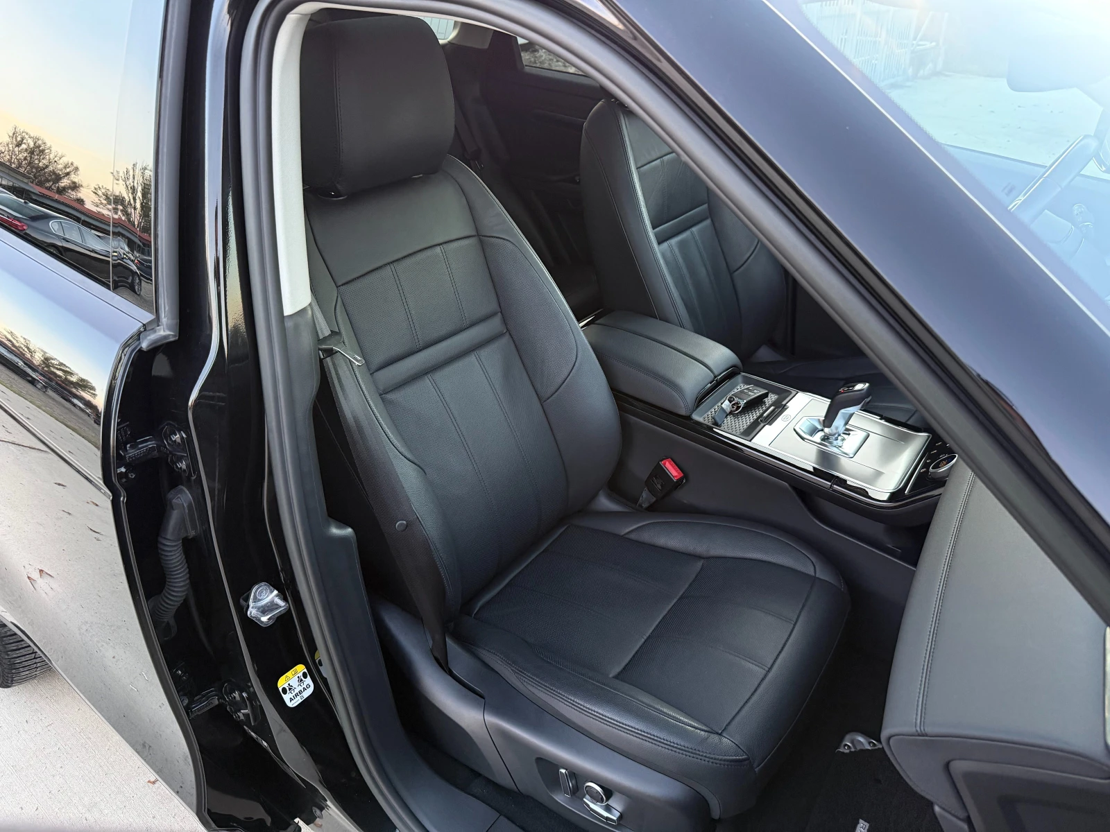 Land Rover Range Rover Evoque 2.0Si4 AWD/Hybrid/118000/// | Mobile.bg   11