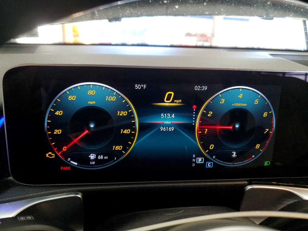 Mercedes-Benz GLB ДИСТРОНИК* ДИГИТАЛ* ПОДГРЕВИ* БЕЖАВА КОЖА*  - изображение 9