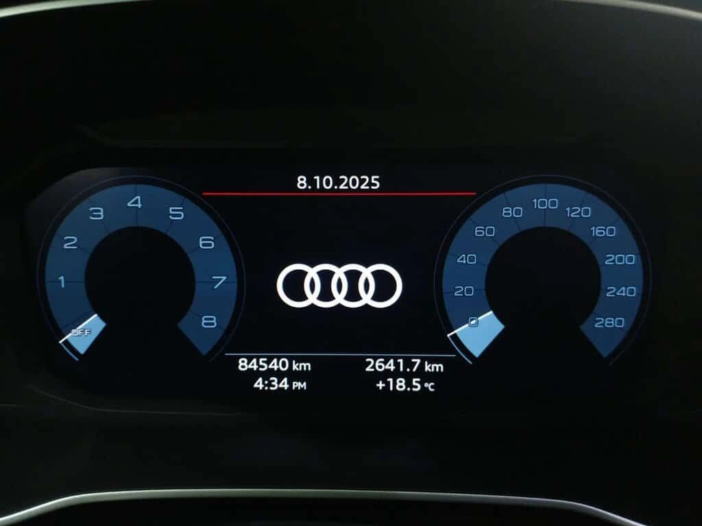 Audi Q3 * PROGRESSIV QUATTRO TOIT PANO| CRAPLAY| CAMERA * , снимка 11 - Автомобили и джипове - 53875644