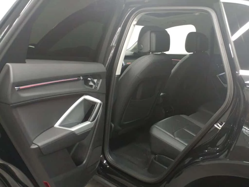 Audi Q3 * PROGRESSIV QUATTRO TOIT PANO| CRAPLAY| CAMERA * , снимка 14 - Автомобили и джипове - 53875644