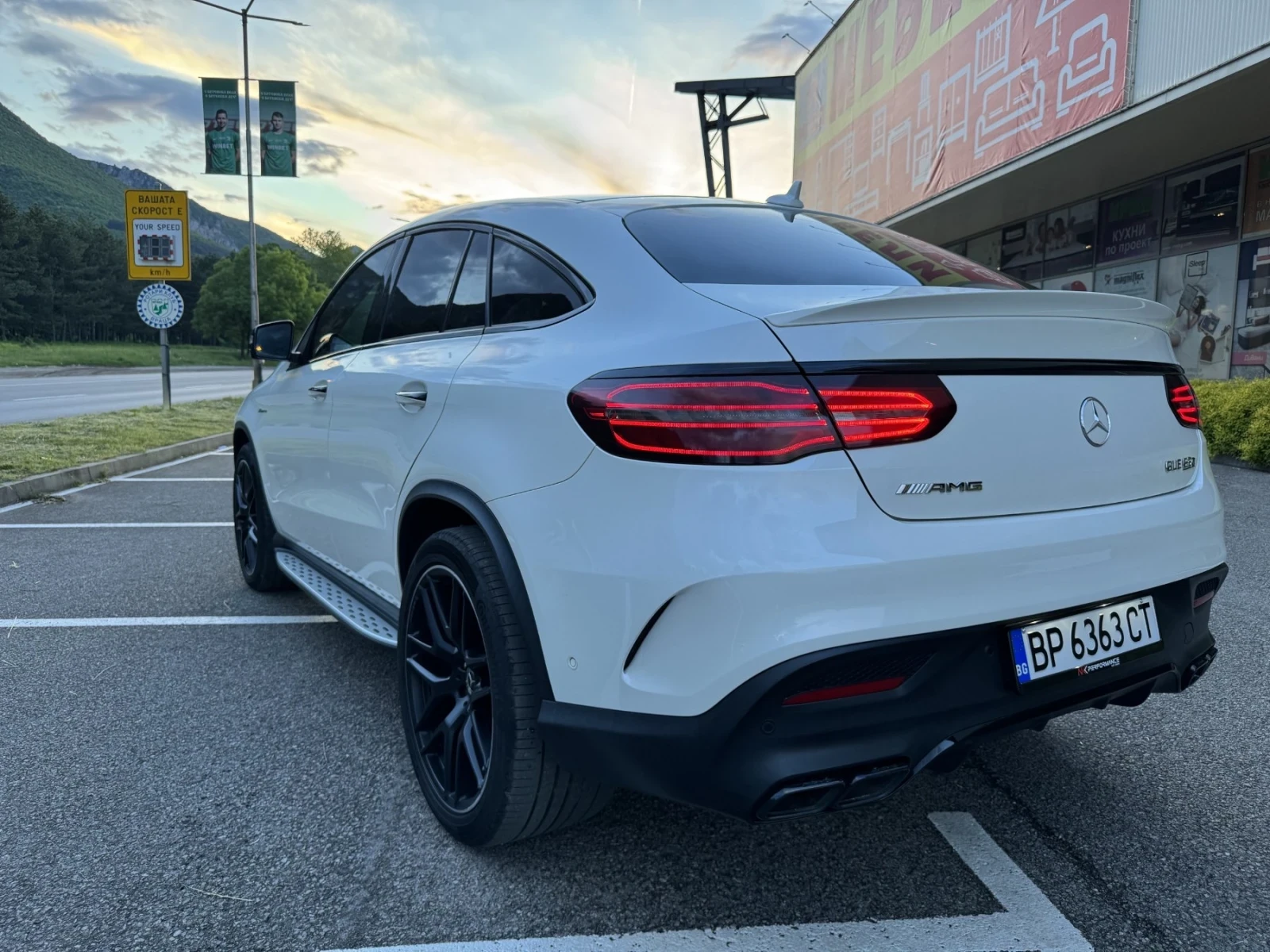 Mercedes-Benz GLE 63 S AMG, снимка 4 - Автомобили и джипове - 54829385