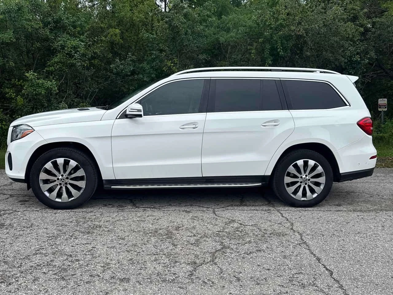 Mercedes-Benz GLS 450 * Designo * CARFAX * , снимка 3 - Автомобили и джипове - 55184221
