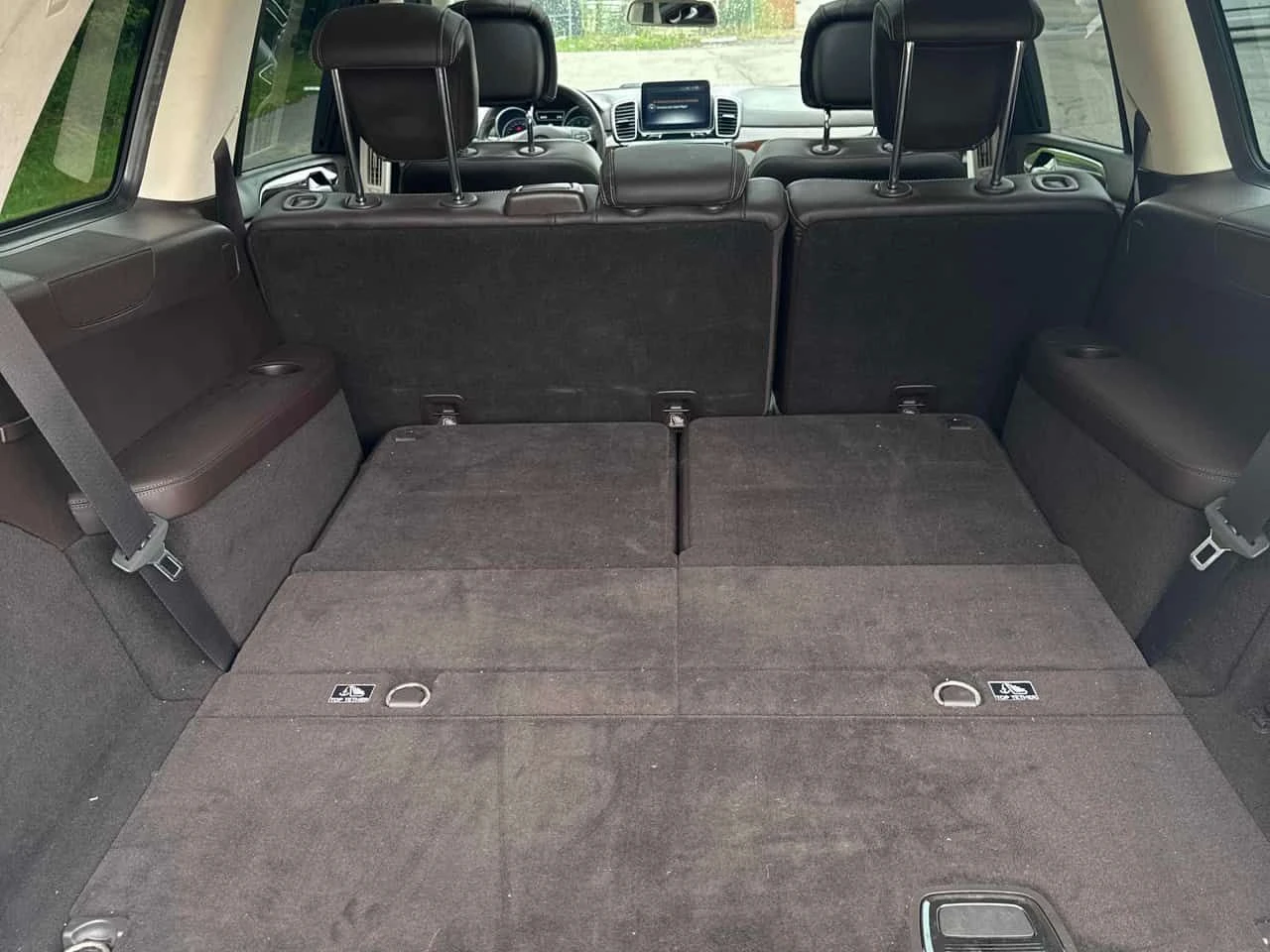 Mercedes-Benz GLS 450 * Designo * CARFAX * , снимка 12 - Автомобили и джипове - 55184221