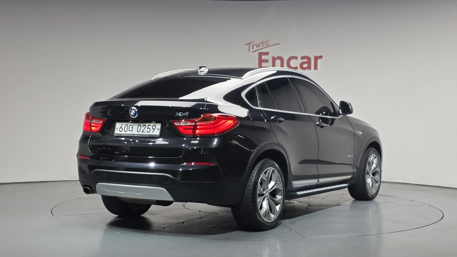 BMW X4 xDrive20d* HUD* ЕЛ. БАГАЖНИК* ЛЮК* КРАЙНА ЦЕНА, снимка 2 - Автомобили и джипове - 55349337