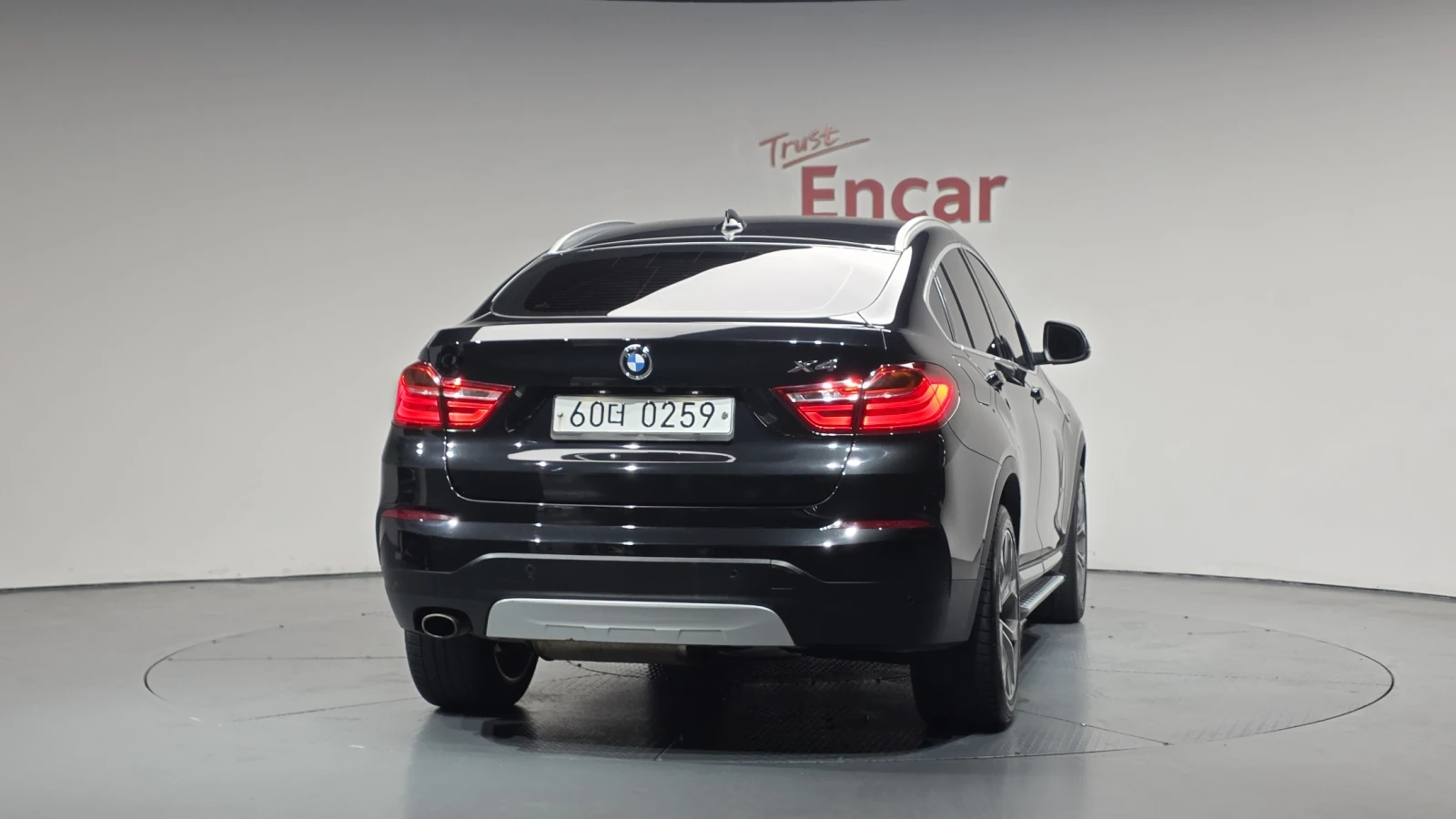 BMW X4 xDrive20d* HUD* ЕЛ. БАГАЖНИК* ЛЮК* КРАЙНА ЦЕНА, снимка 4 - Автомобили и джипове - 55349337