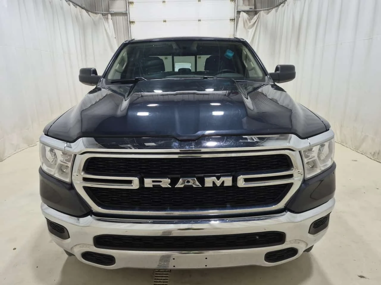 Dodge RAM 1500 * Tradesman* CARFAX * АВТОКРЕДИТ БЕЗ ПЪРВОНАЧАЛНА, снимка 6 - Автомобили и джипове - 55414367