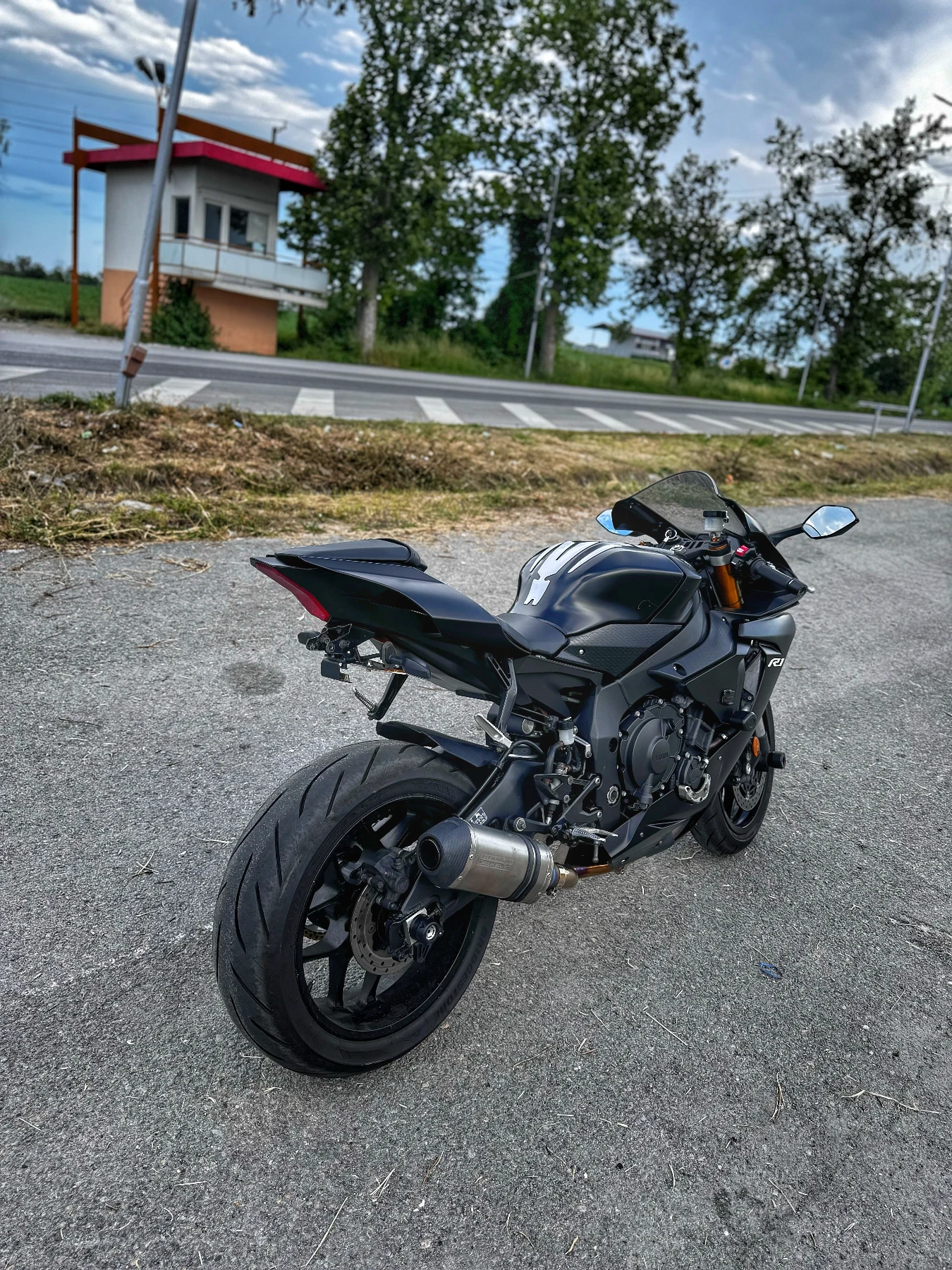 Yamaha YZF-R1  - изображение 4