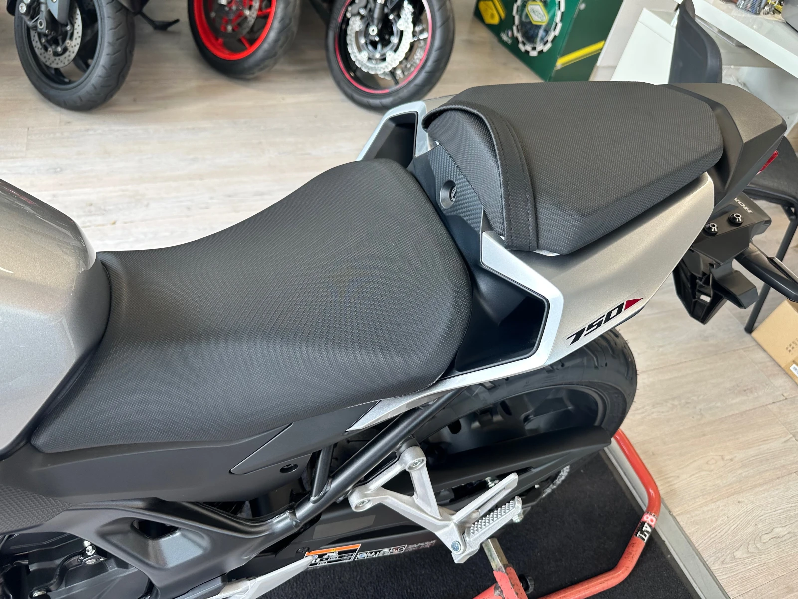 Honda Hornet 750 НОВ!!! 0км., снимка 3 - Мотоциклети и мототехника - 54567012