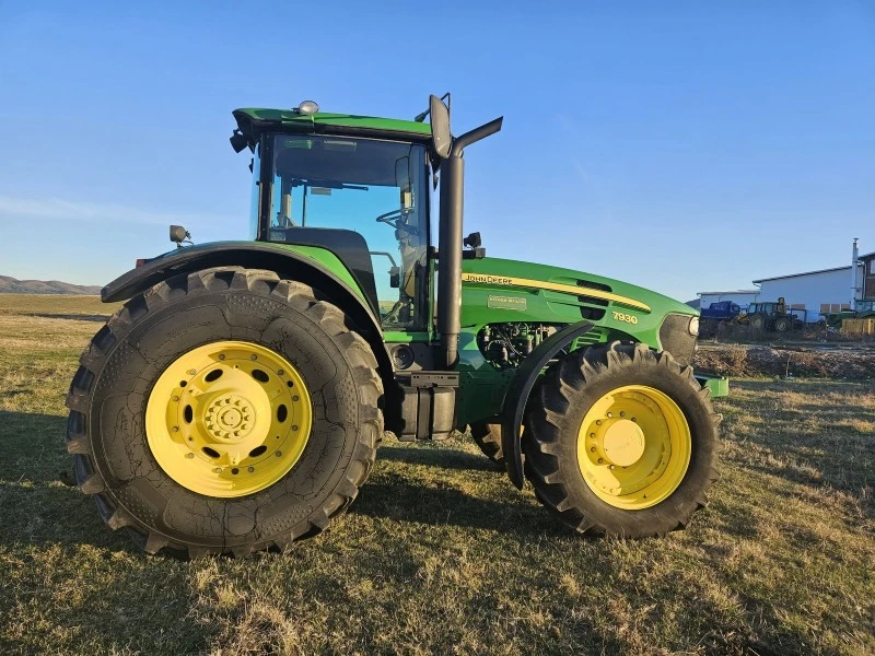 Трактор John Deere 7930, снимка 15 - Селскостопанска техника - 42128920