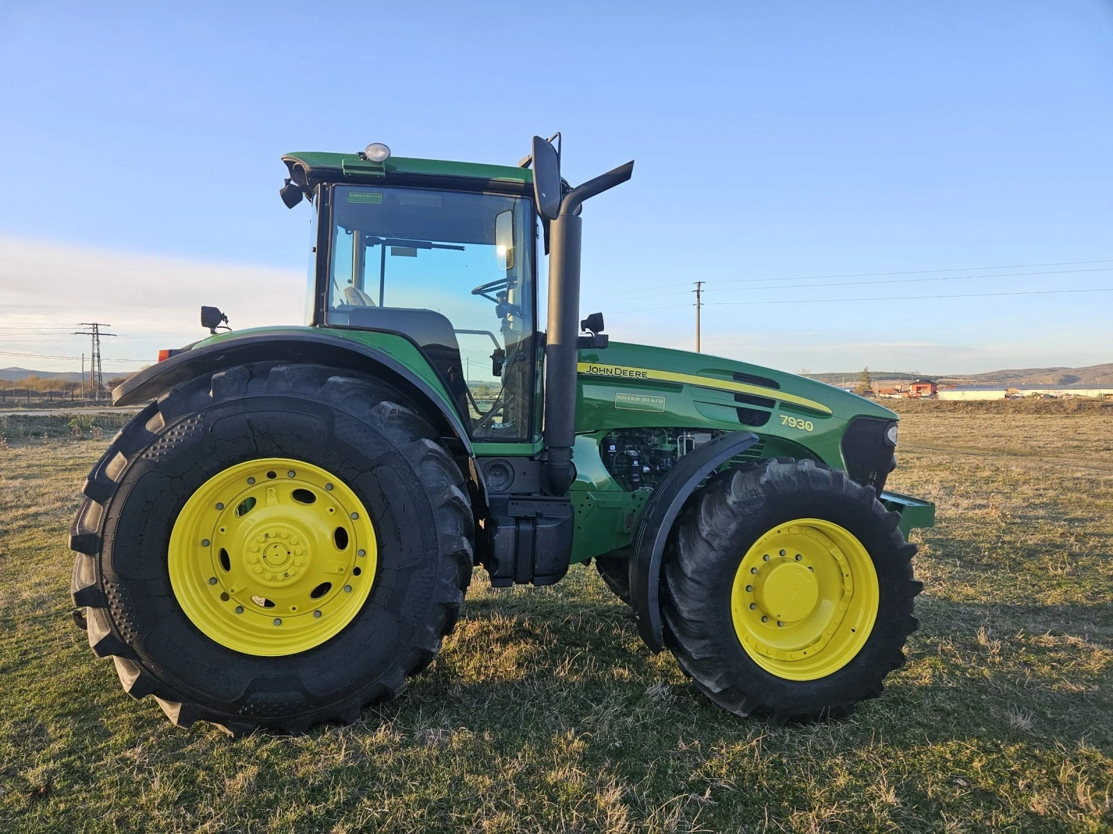 Трактор John Deere 7930 - изображение 2