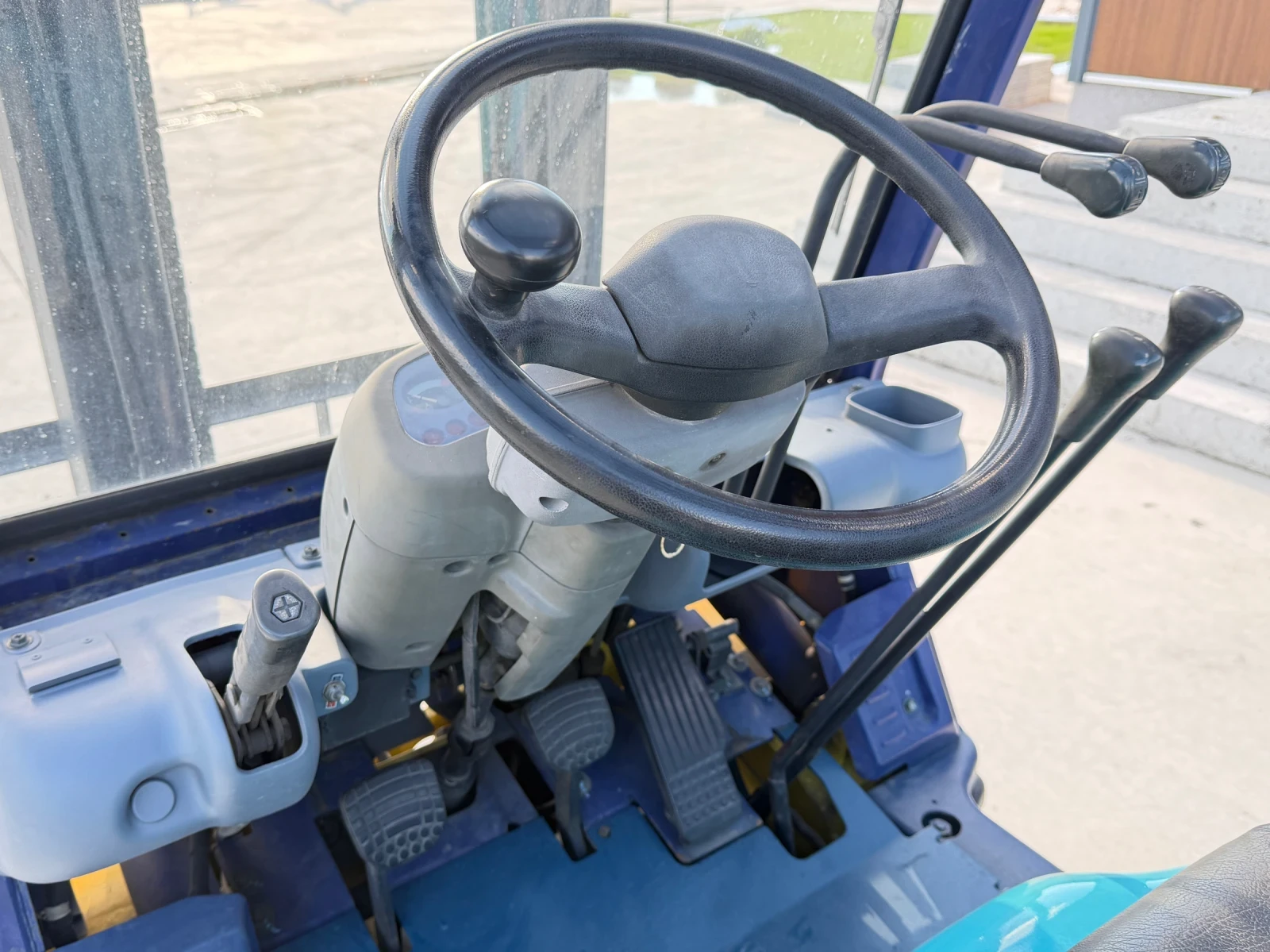 ������� Komatsu  1.8 ���� / ��� ����������� / ����� ������ | Mobile.bg � ����������� 9
