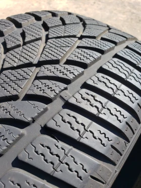 Гуми Зимни 245/45R19, снимка 5