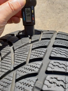 Гуми Зимни 245/45R19, снимка 9