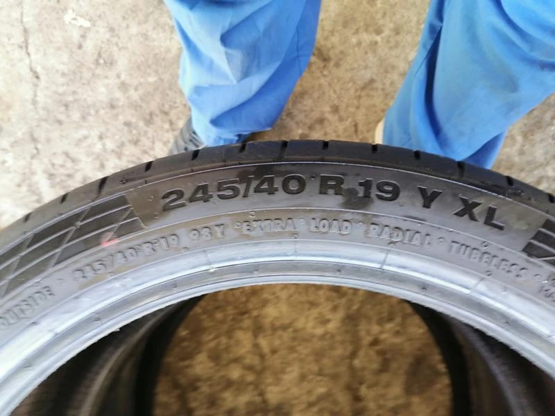 Гуми Летни 245/40R19, снимка 5 - Гуми и джанти - 29600327