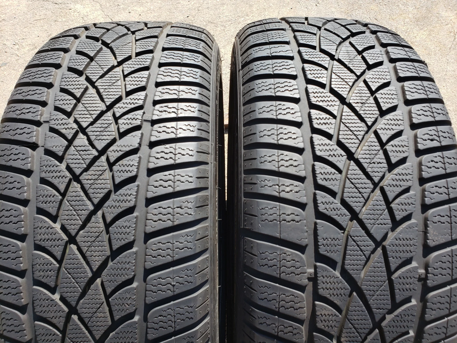 Гуми Зимни 245/45R19, снимка 2 - Гуми и джанти - 56006987