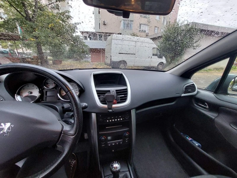 Peugeot 207 1400, снимка 5 - Автомобили и джипове - 46925928