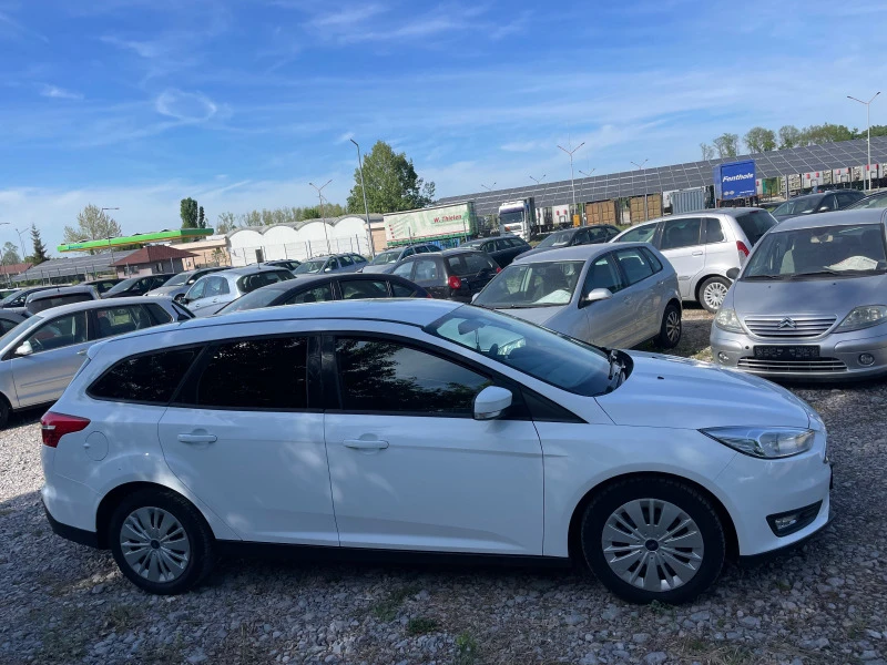 Ford Focus 1.0i-ECOBOST, снимка 4 - Автомобили и джипове - 45276017