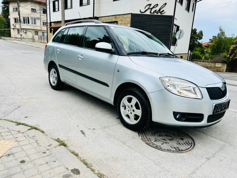 Skoda Fabia 1.2i, снимка 9 - Автомобили и джипове - 46173116