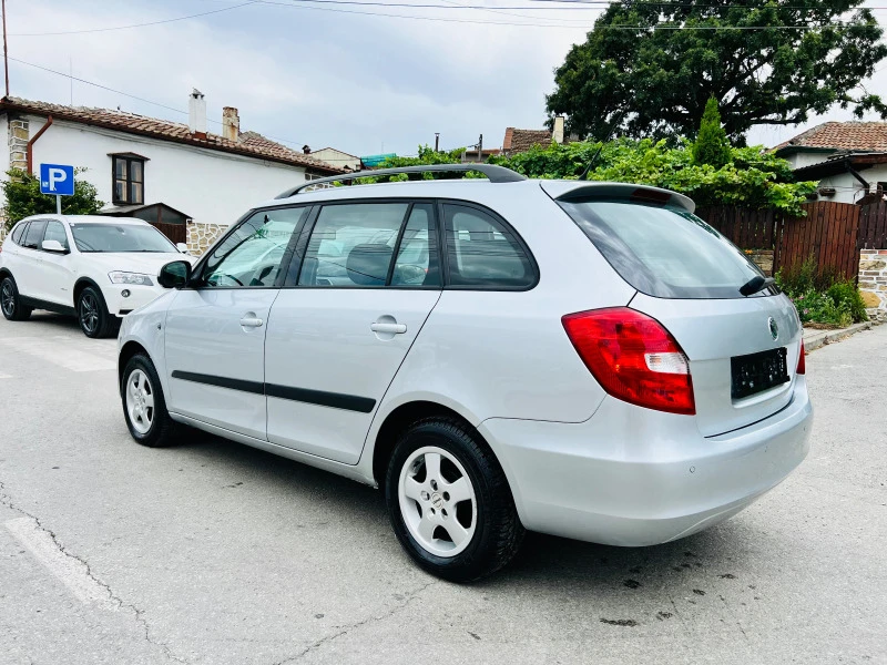 Skoda Fabia 1.2i, снимка 5 - Автомобили и джипове - 46173116