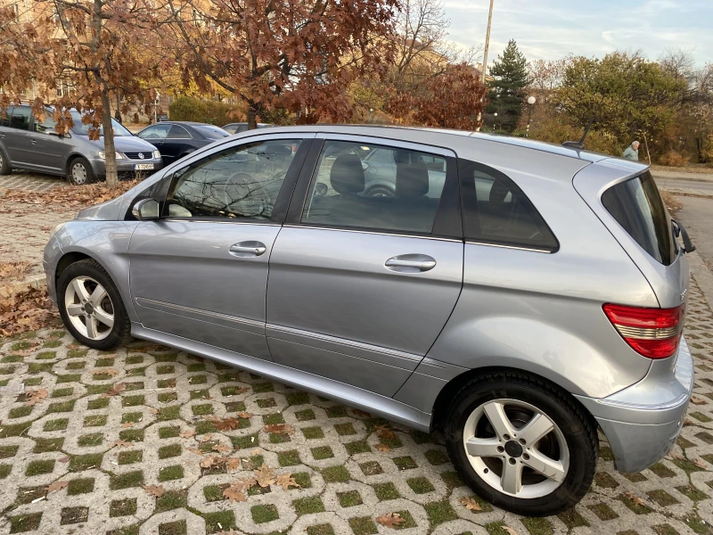 Mercedes-Benz B 200, снимка 1 - Автомобили и джипове - 48326355