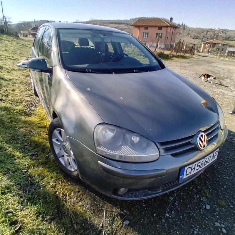 VW Golf, снимка 1 - Автомобили и джипове - 48840749