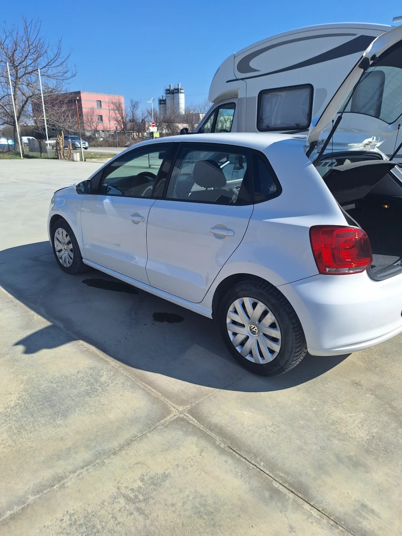 VW Polo, снимка 8 - Автомобили и джипове - 49391220