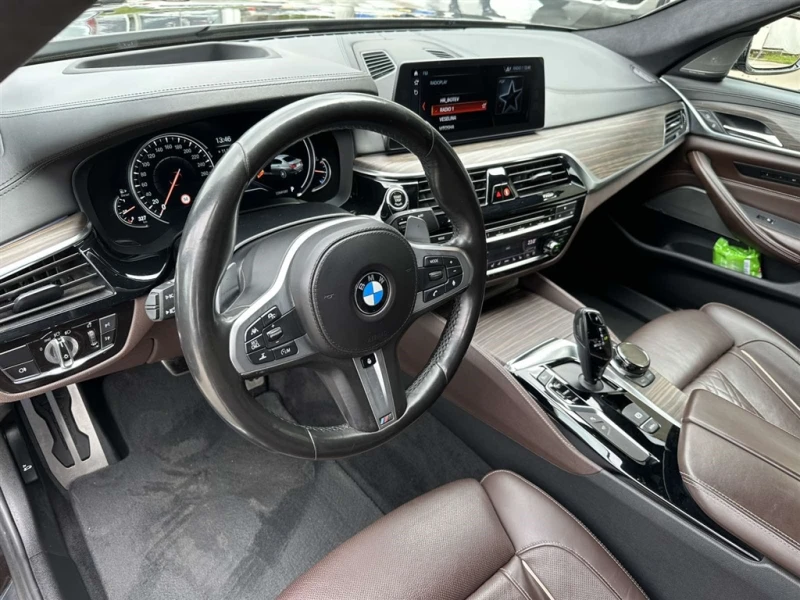 BMW 550 xDrive Sedan, снимка 6 - Автомобили и джипове - 49751281