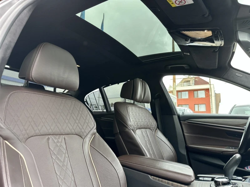 BMW 550 xDrive Sedan, снимка 10 - Автомобили и джипове - 49751281
