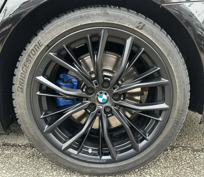 BMW 550 xDrive Sedan, снимка 5 - Автомобили и джипове - 49751281