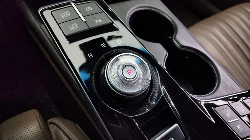 Kia K8 HYBRID SIGNATURE, снимка 8 - Автомобили и джипове - 52547202