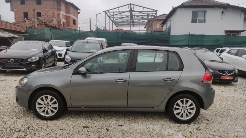 VW Golf 1.6 TDI, снимка 3 - Автомобили и джипове - 52550829