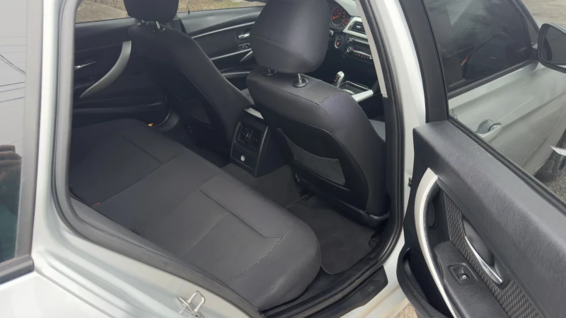 BMW 320, снимка 12 - Автомобили и джипове - 53212845