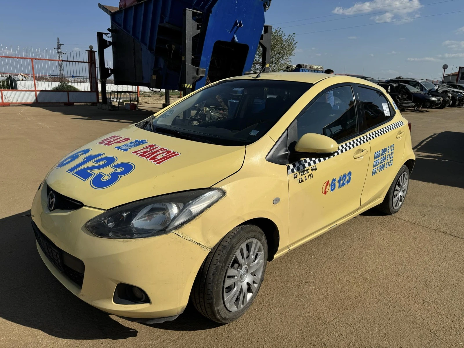 Mazda 2 1.3, снимка 1