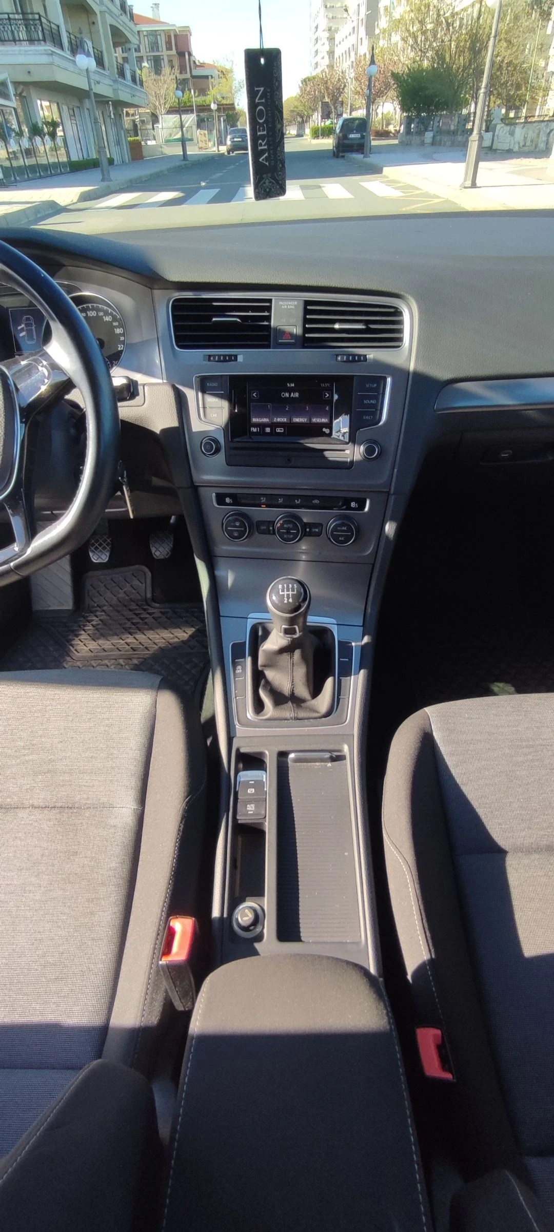 VW Golf 1.6 - изображение 8