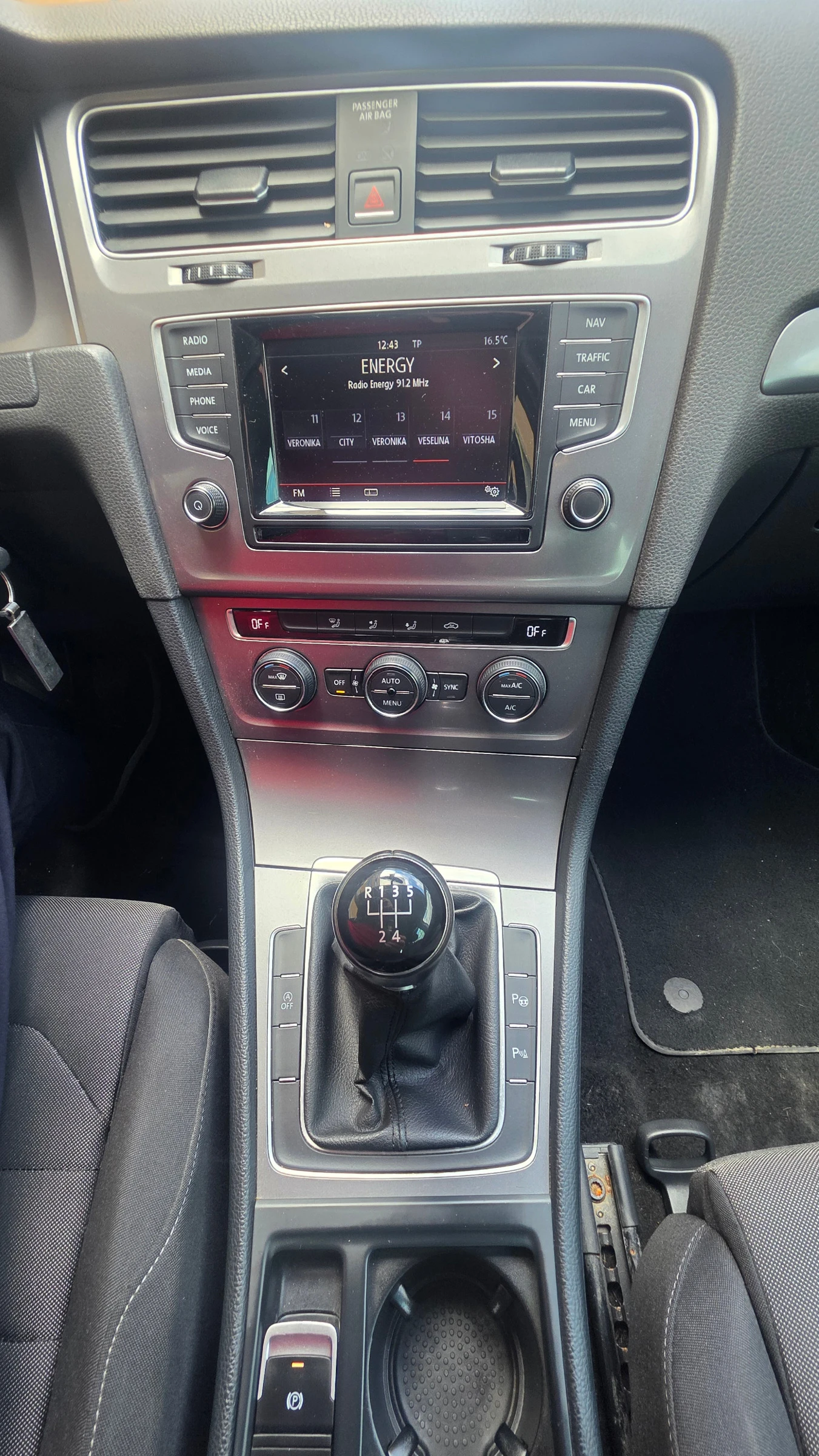 VW Golf  - изображение 10