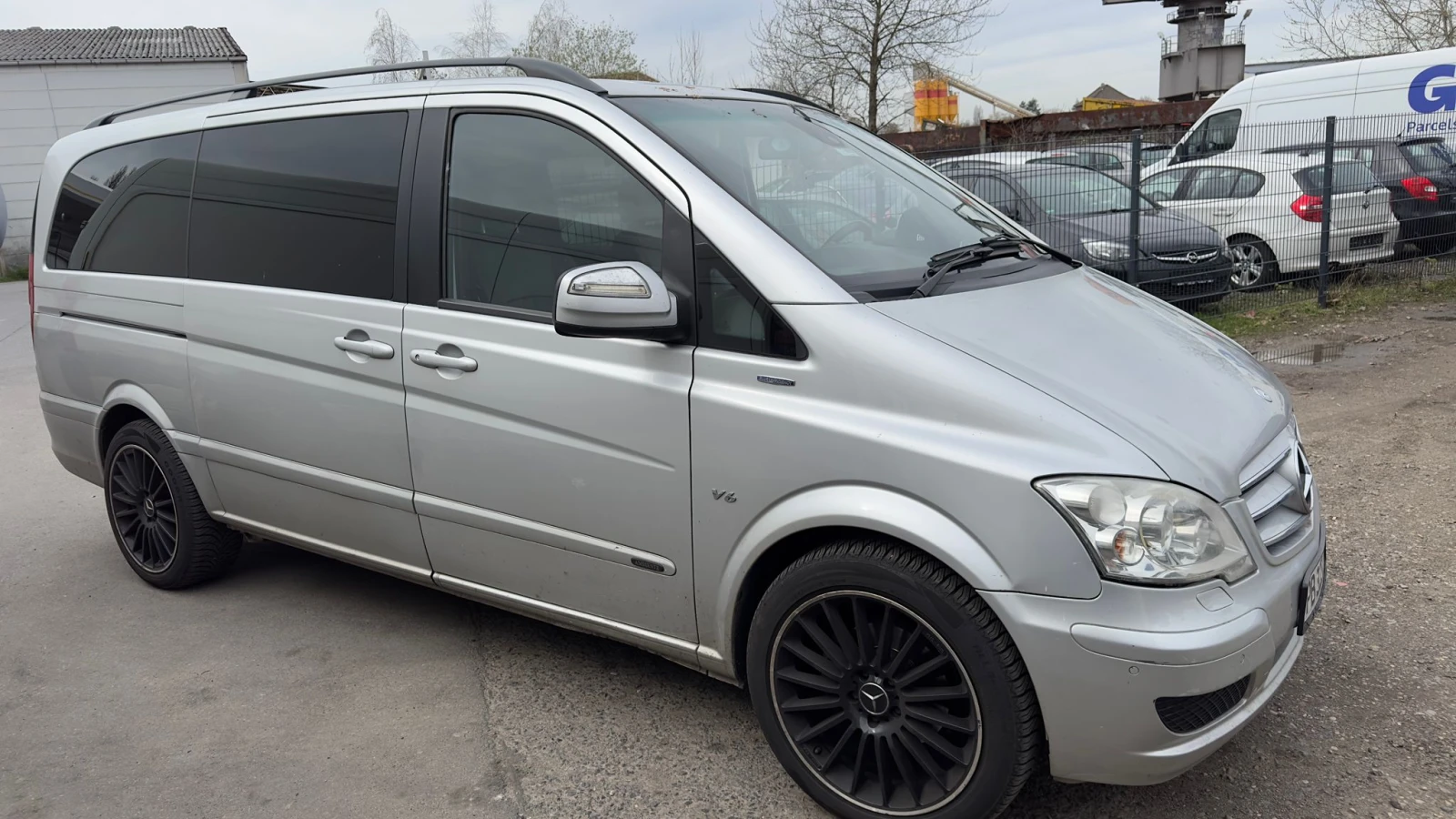 Mercedes-Benz Viano  - изображение 2