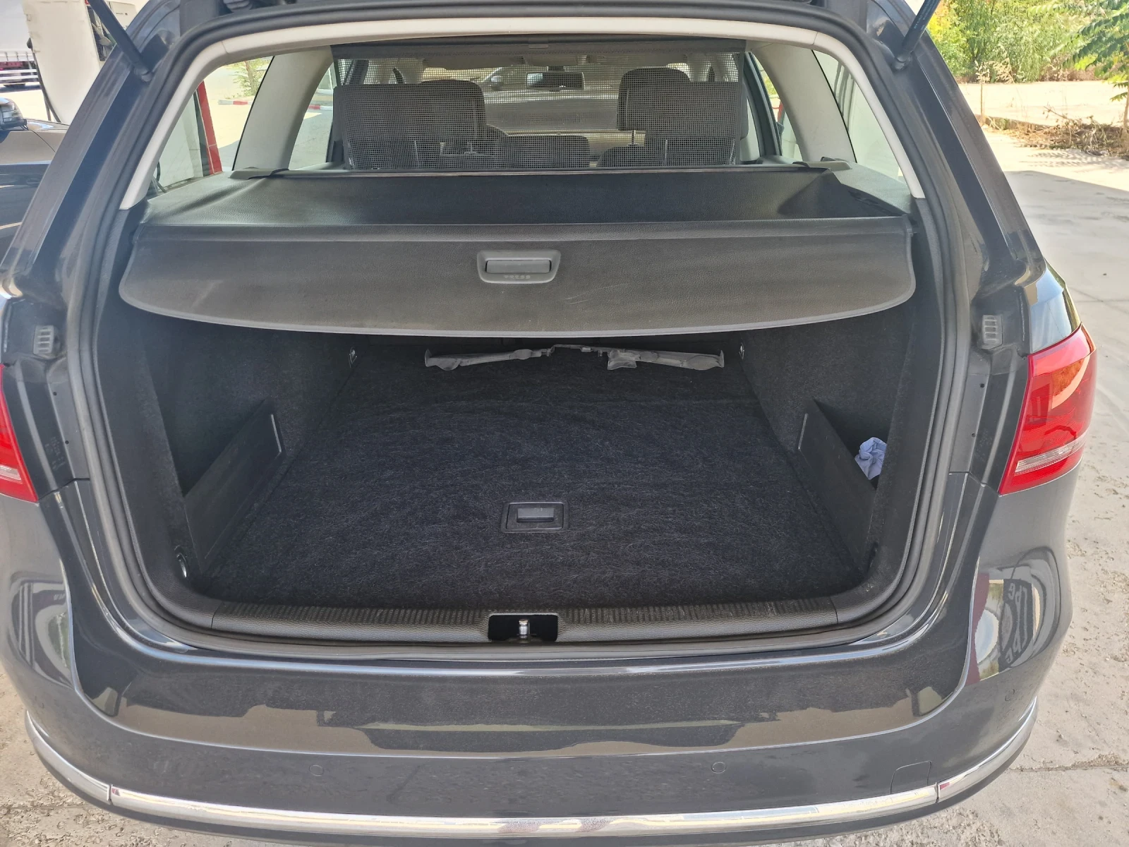 VW Passat 2.0TDI 140кс.Автомат, Нави, Подгрев - изображение 9