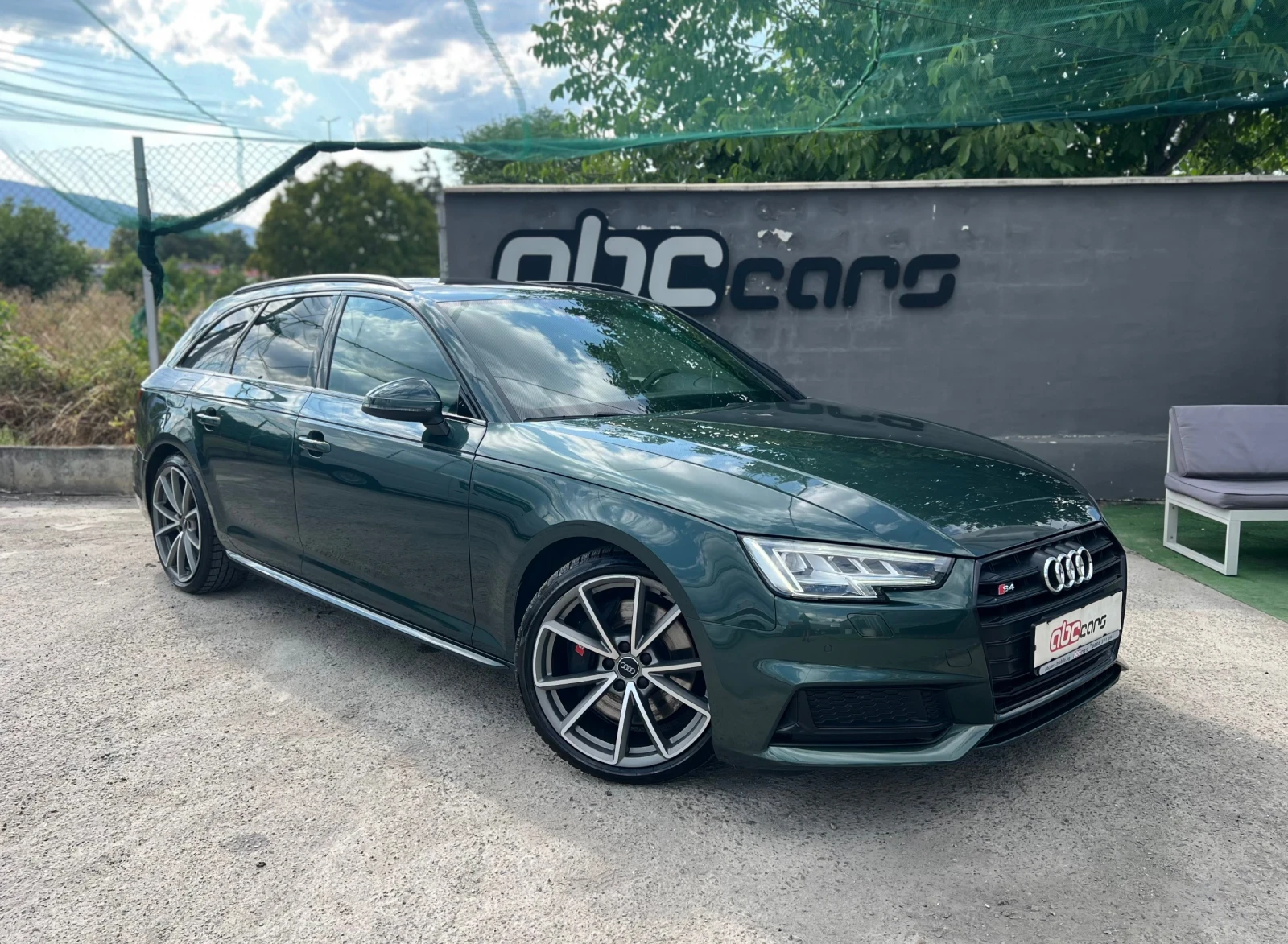 Audi S4 Avant 3.0TFSI Quattro S-Line  - изображение 2