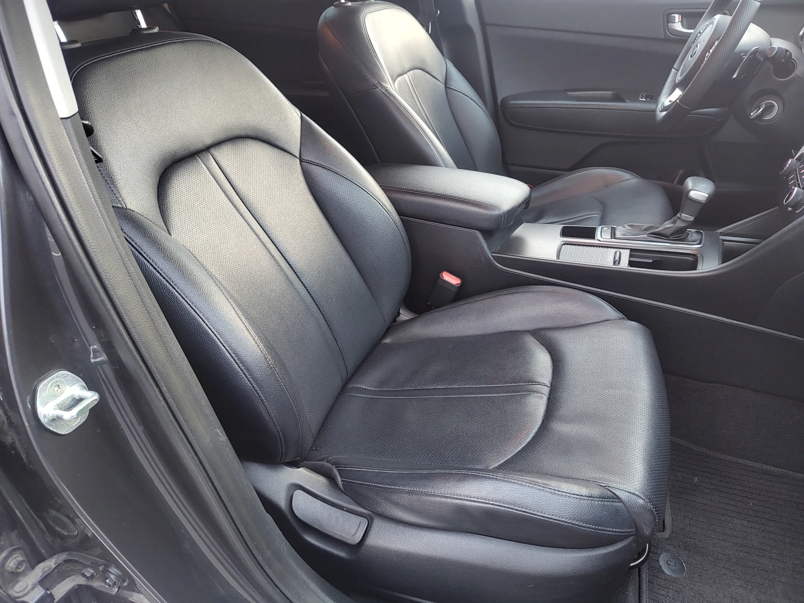 Kia K5 Lpi SX - изображение 5