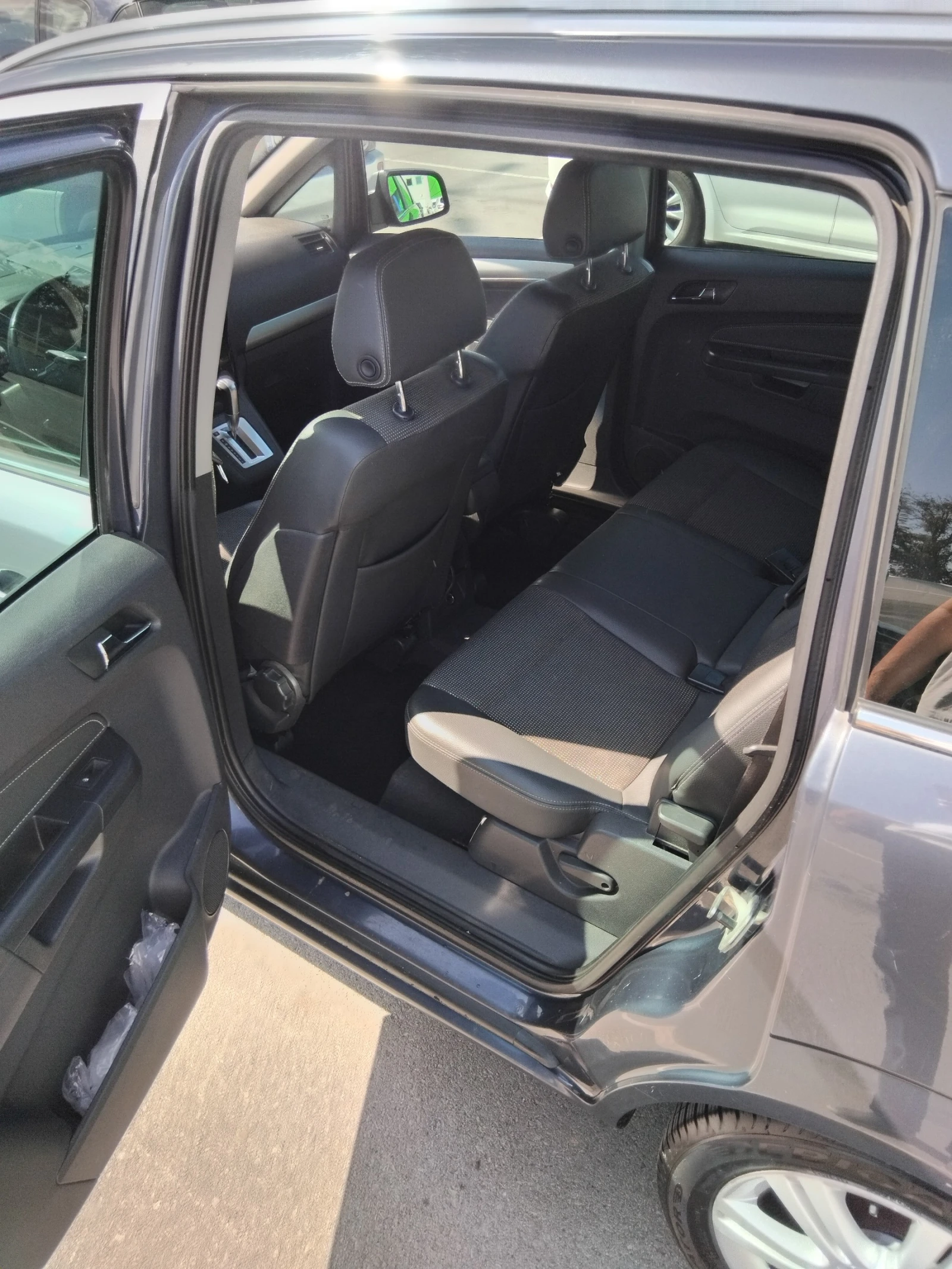 Opel Zafira  - изображение 8