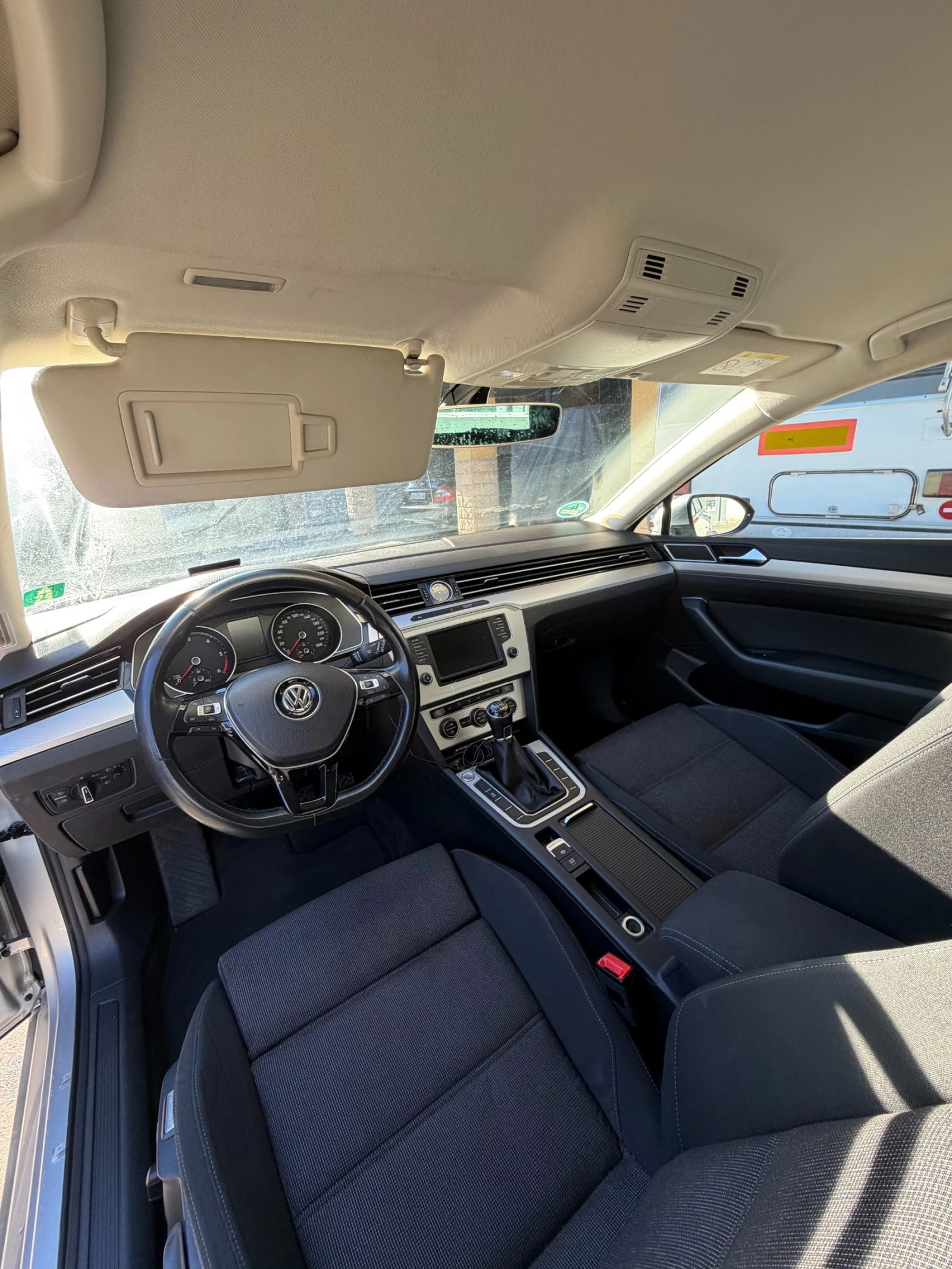 VW Passat b8 2.0TDI Comfortline, снимка 12 - Автомобили и джипове - 53803739