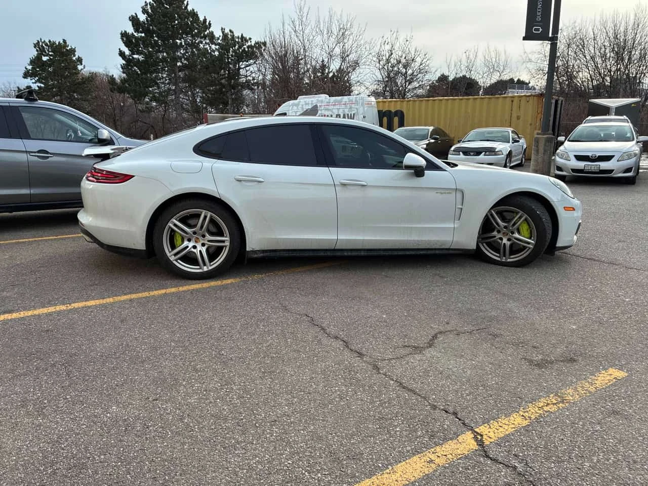 Porsche Panamera 4 / MATRIX / BOSE / ОБДУХВАНЕ / ГУМИ С ДЖАНТИ , снимка 3 - Автомобили и джипове - 54078202