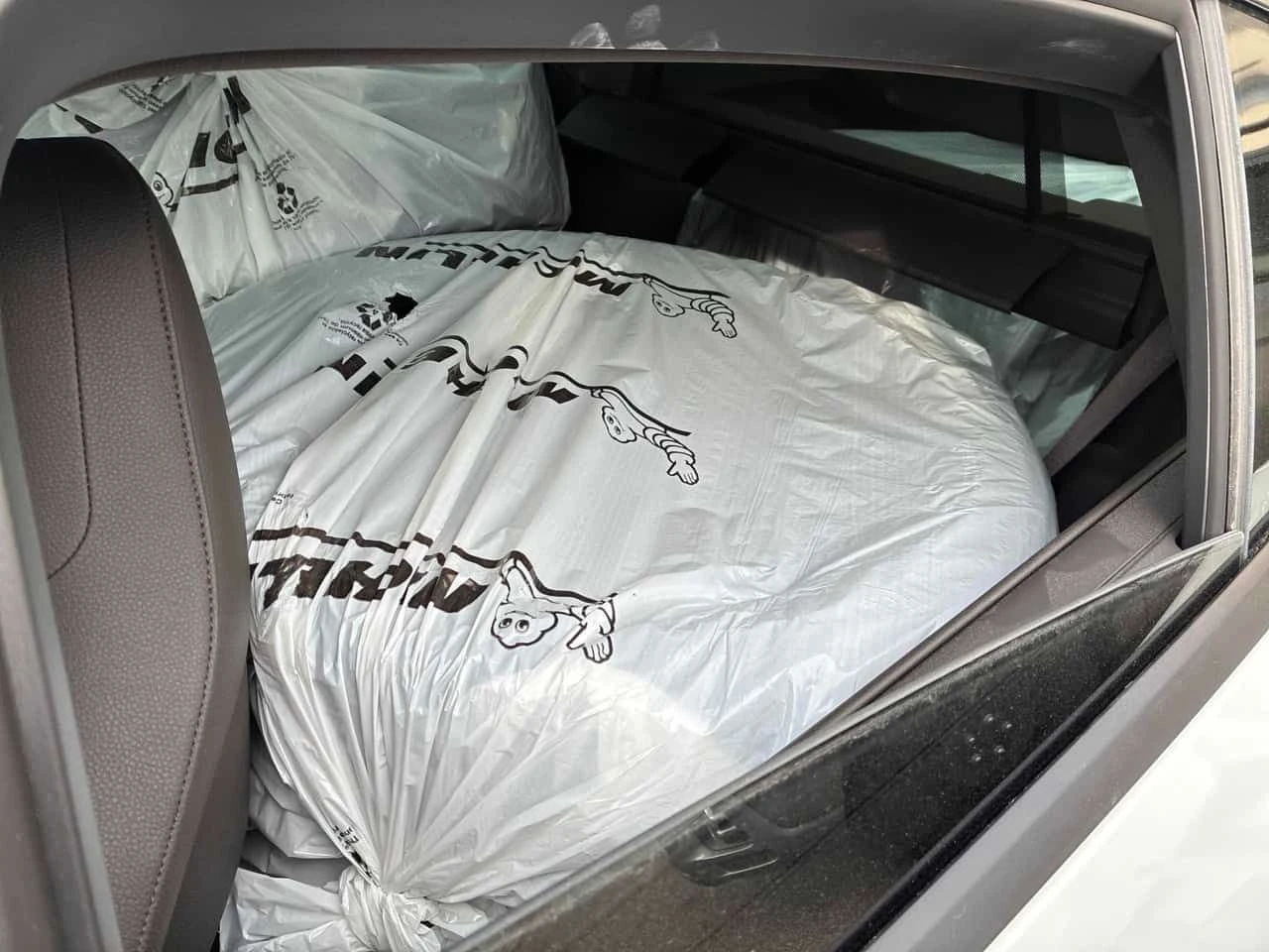 Porsche Panamera 4 / MATRIX / BOSE / ОБДУХВАНЕ / ГУМИ С ДЖАНТИ , снимка 11 - Автомобили и джипове - 54078202