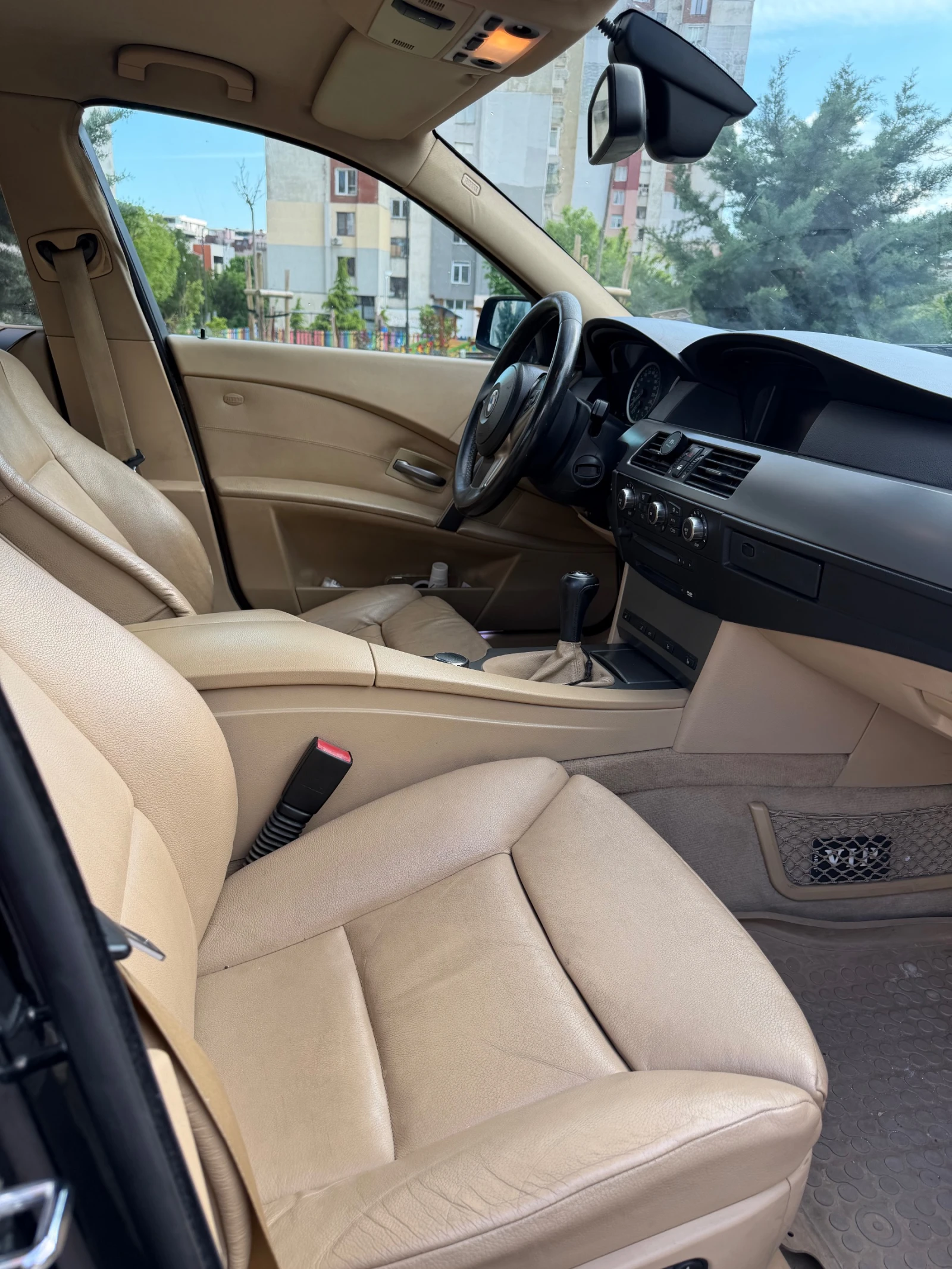BMW 523 523i, снимка 7 - Автомобили и джипове - 54610861