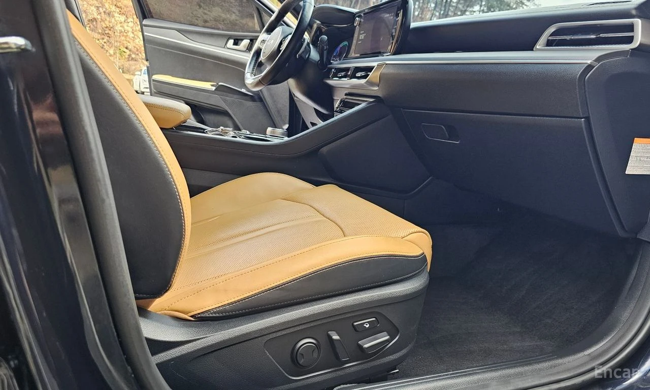 Kia K5 HYBRID* PRESTIGE* ОБДУХВАНЕ* LANE* ASSIST* 360КАМЕ, снимка 13 - Автомобили и джипове - 54642147