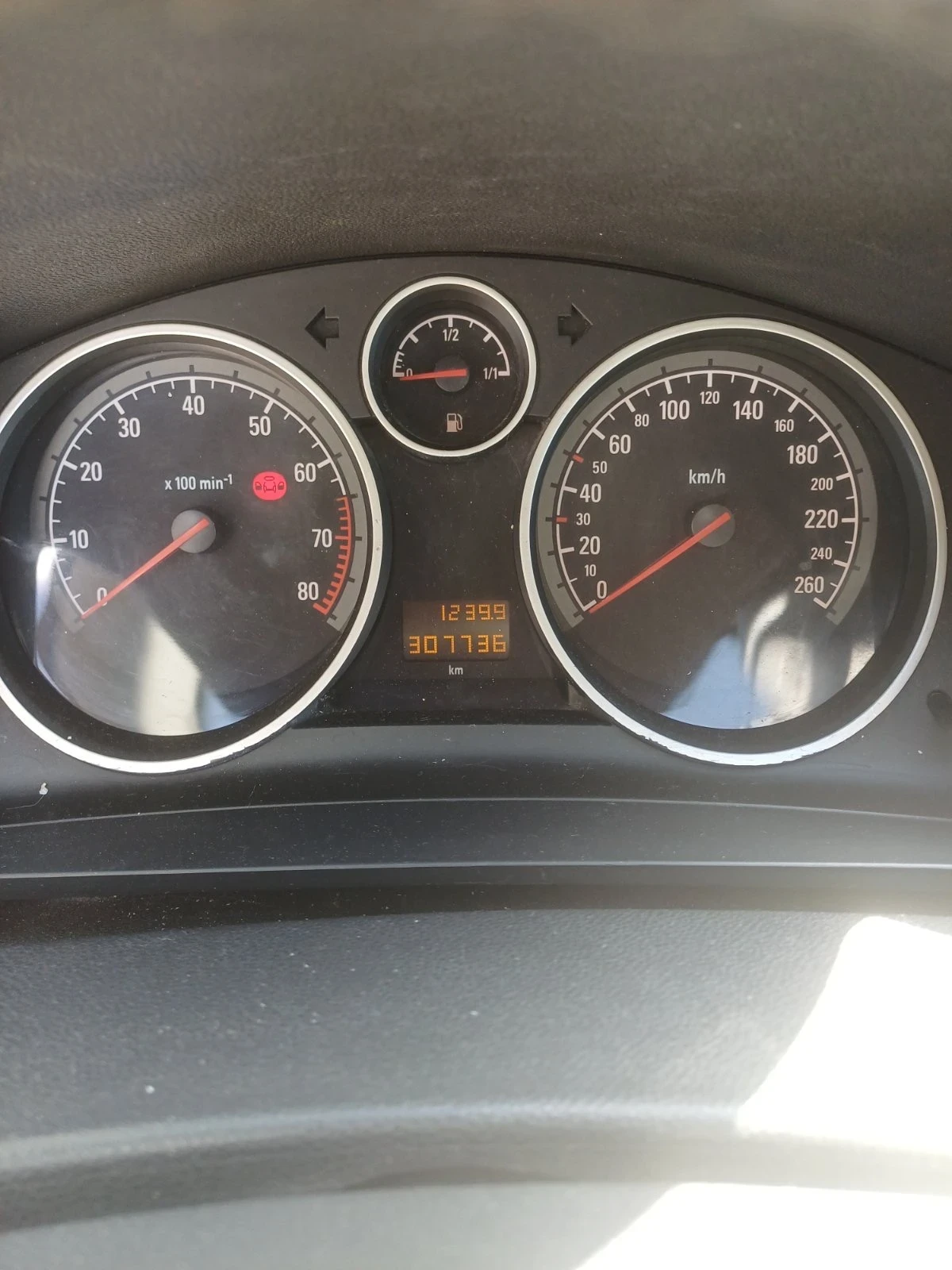 Opel Zafira, снимка 8 - Автомобили и джипове - 54711079