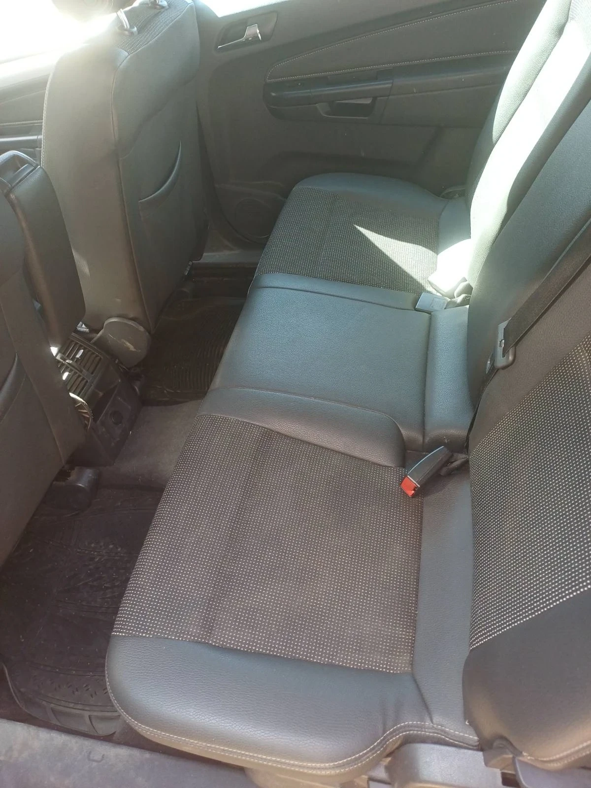 Opel Zafira, снимка 9 - Автомобили и джипове - 54711079