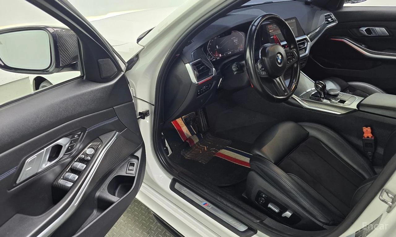 BMW 320 M Sport* HEAD-UP* 360 CAM* DISTRONIC* КРАЙНА ЦЕНА*, снимка 6 - Автомобили и джипове - 54713773